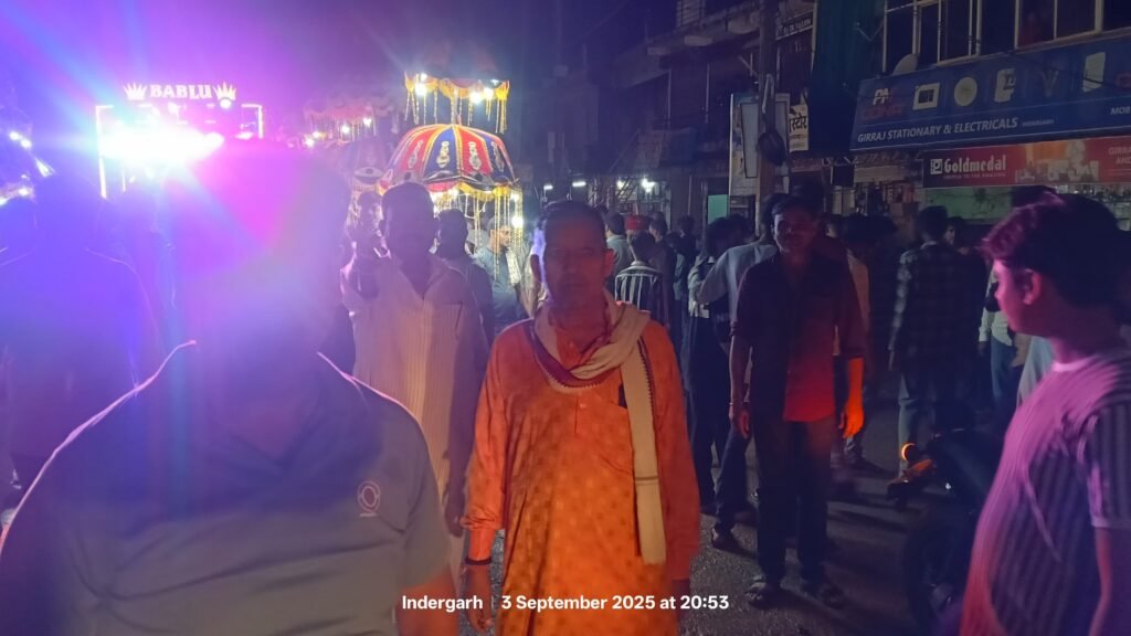 दतिया। नगर के विद्युत पावर हाउस में भरा पानी 7 घंटे से विद्युत सप्लाई बंद