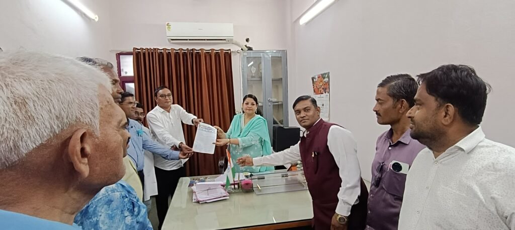 बुरहानपुर। एससी /एसटी और ओबीसी के छात्र-छात्राओ को शिक्षा से किया जा रहा है वंचित,समय पर मिले छात्रवृत्ति-  दत्तू मेढे