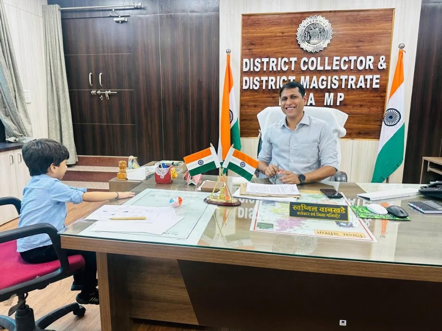 आज ऑफिस में हुआ सबसे अनोखा जनसुनवाई का मामला,