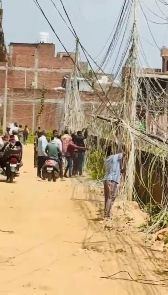 दतिया में विद्युत विभाग बिजली चोरों पर गिरी गाज।