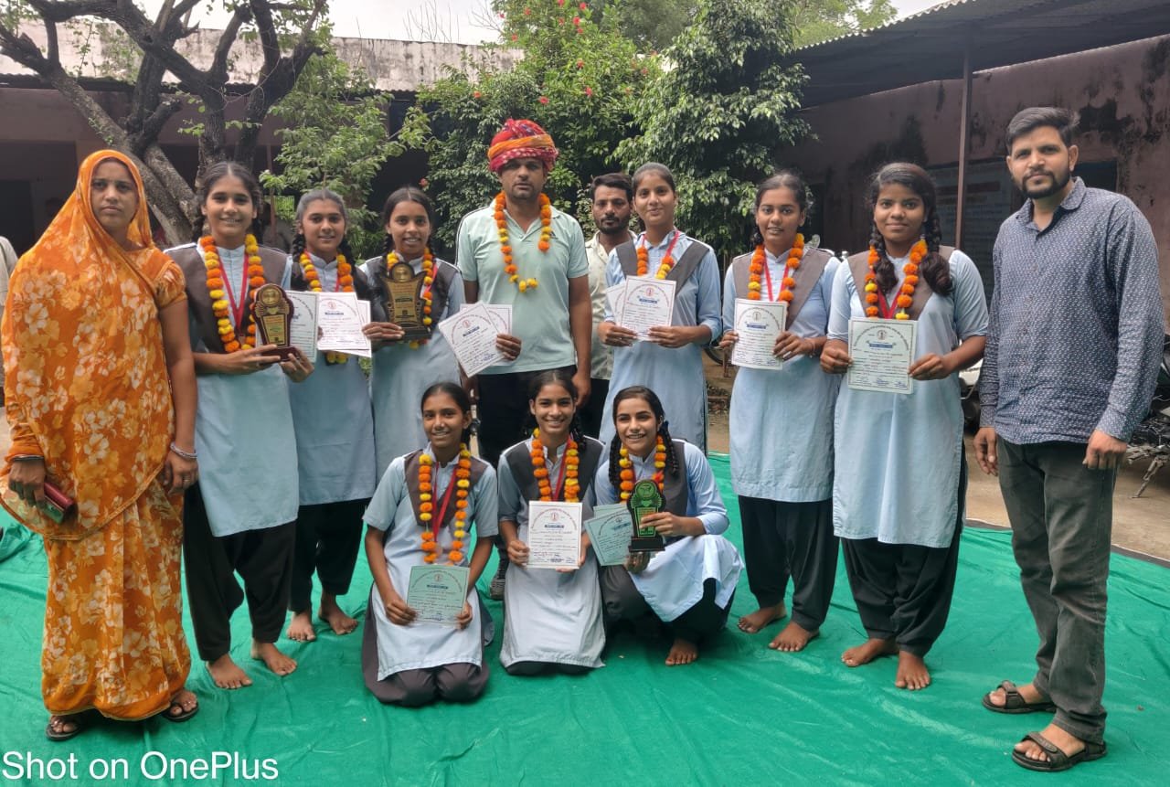 69वी जिला स्तरीय ताइक्वांडो प्रतियोगिता में मानपुरा की छात्राओं ने एक गोल्ड दो सिल्वर और चार ब्रॉन्ज सहित कुल 7 मेडल जीते