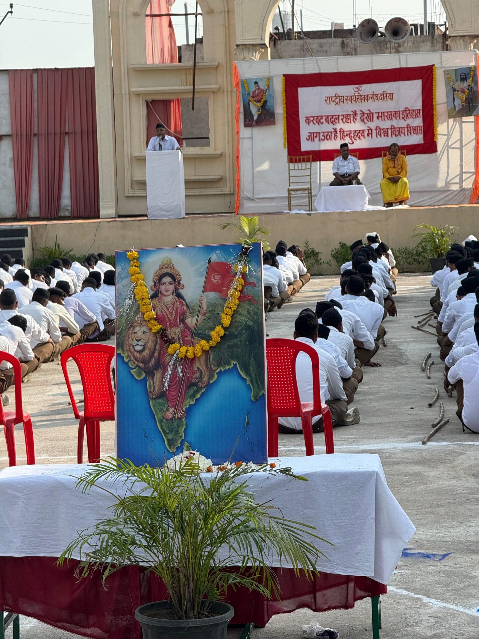 संघ भारत की प्रगति और संस्कृति निर्माण के लिए प्रतिबद्ध है – इन्द्रा पुरकर जी