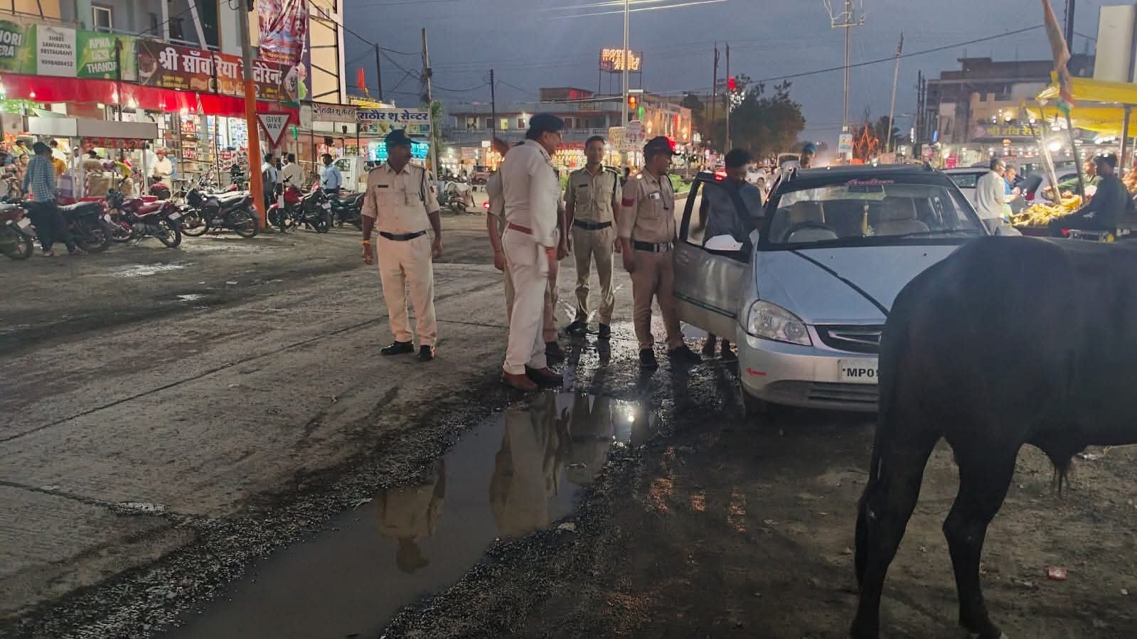 यातायात नियमों के पालन हेतु विशेष अभियान – वाहन चेकिंग व चालानी कार्रवाई