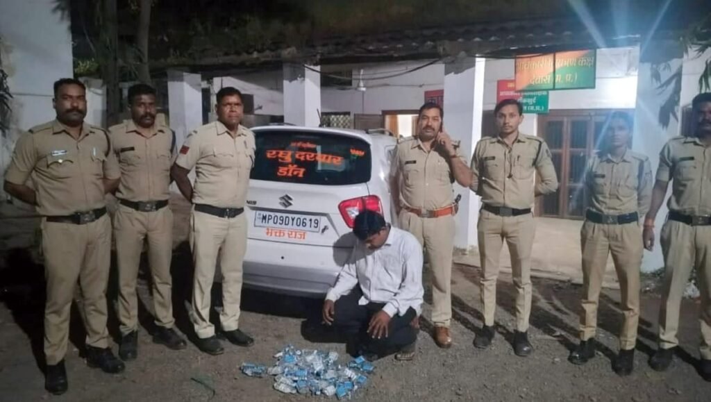अवैध मदिरा संग्रहण एवं विक्रय के विरुद्ध आबकारी विभाग की लगातार कार्रवाई।