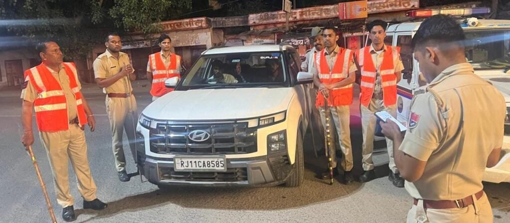 जहाजपुर-थाना पुलिस ने नाकाबंदी के दौरान एक क्रेटा गाड़ी से अवैध राशि जप्त