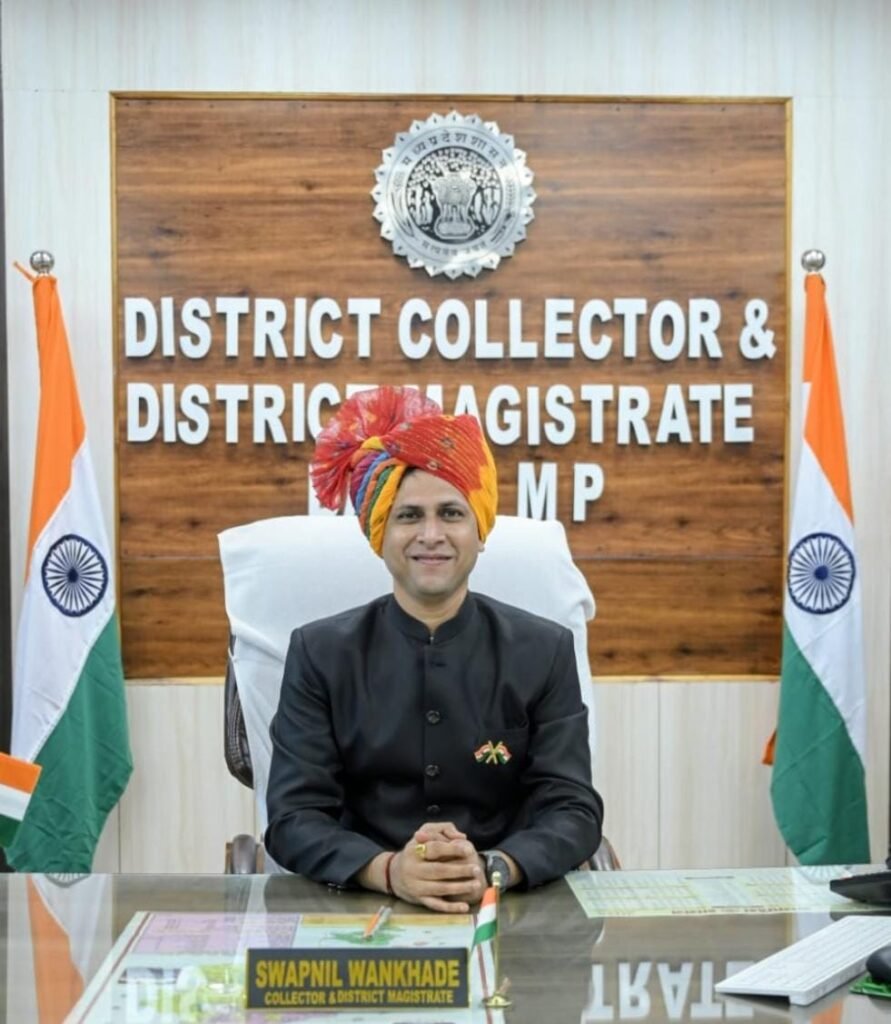 कलेक्टर ने जिले में पराली जलाने पर लगाया पूर्ण प्रतिबंध।