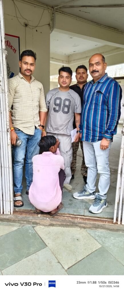 स्थाई वारंटी, गिरफ्तारी वारंटी को थाना बडोनी पुलिस द्वारा गिरफ्तार किया गया।