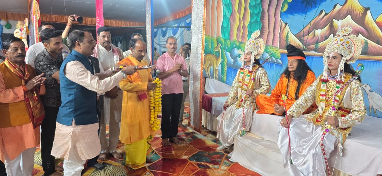 नवकरणीय ऊर्जा मंत्री ने ₹23.32 लाख की लागत से बने टीन शेड का किया लोकार्पण