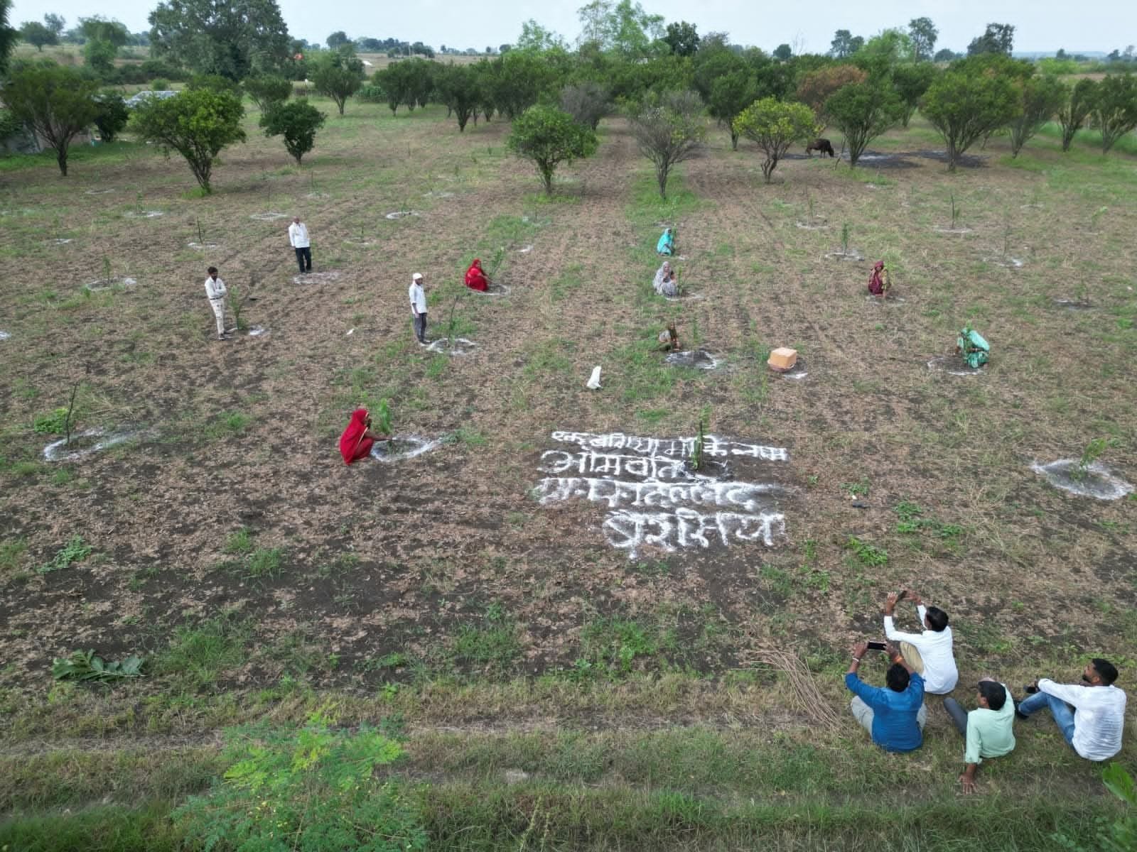एक बगिया माँ के नाम” योजना से साकार हुआ ओमवती बाई का आत्मनिर्भरता का सपना