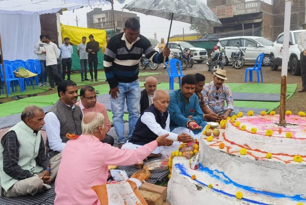 जीरापुर। श्री शिवशंकर ताल पशु मेले का शुभारंभ हुआ
