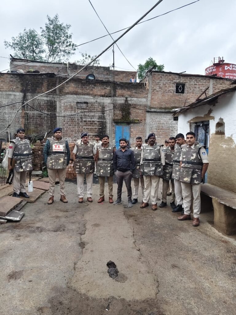 अवैध अतिक्रमण से मुक्त कराई शासकीय भूमि