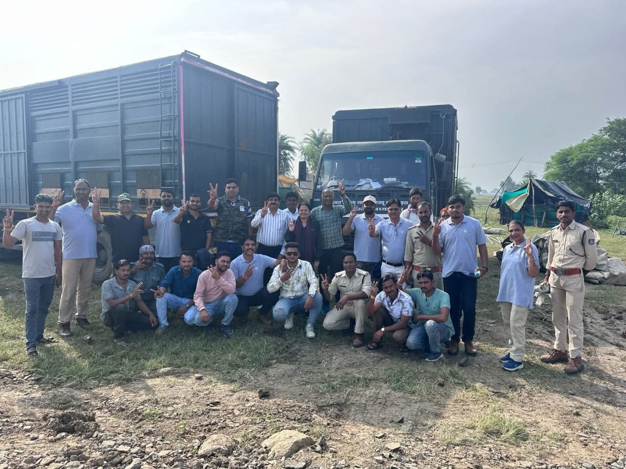 आज 40 कृष्णमृगों को किसानो के खेतों से पकड़ा