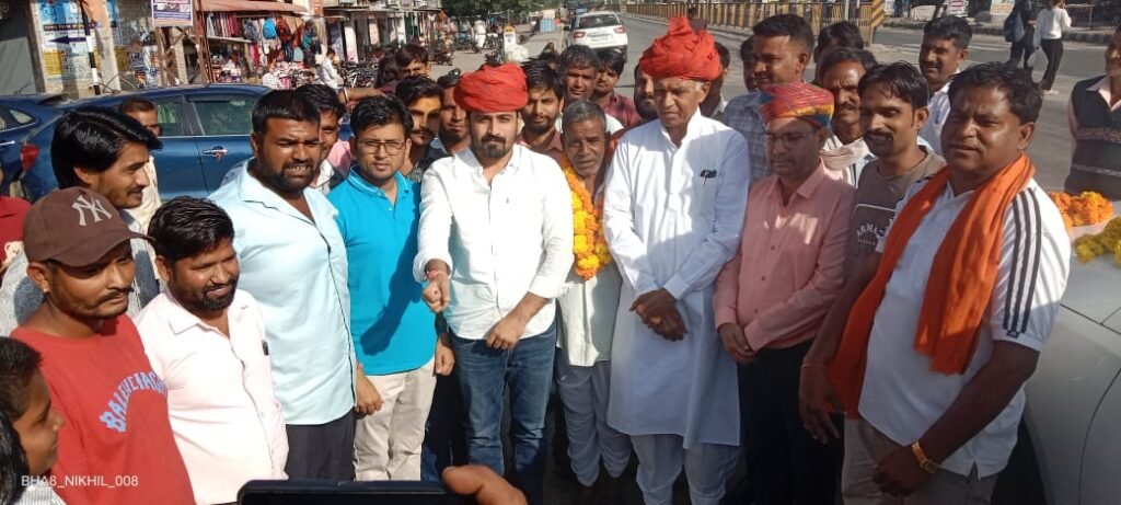 पूर्व मंत्री लक्ष्मी नारायण दुबे व भाजपा युवा नेता भारत सिंह राठौड़ का किया स्वागत।  ‌