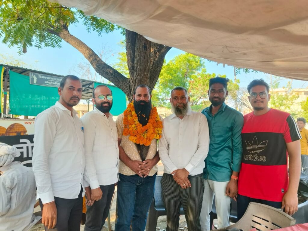 शाहपुरा बियर्ड क्लब ने किया डॉक्टर ईशाक खान का अभिनंदन