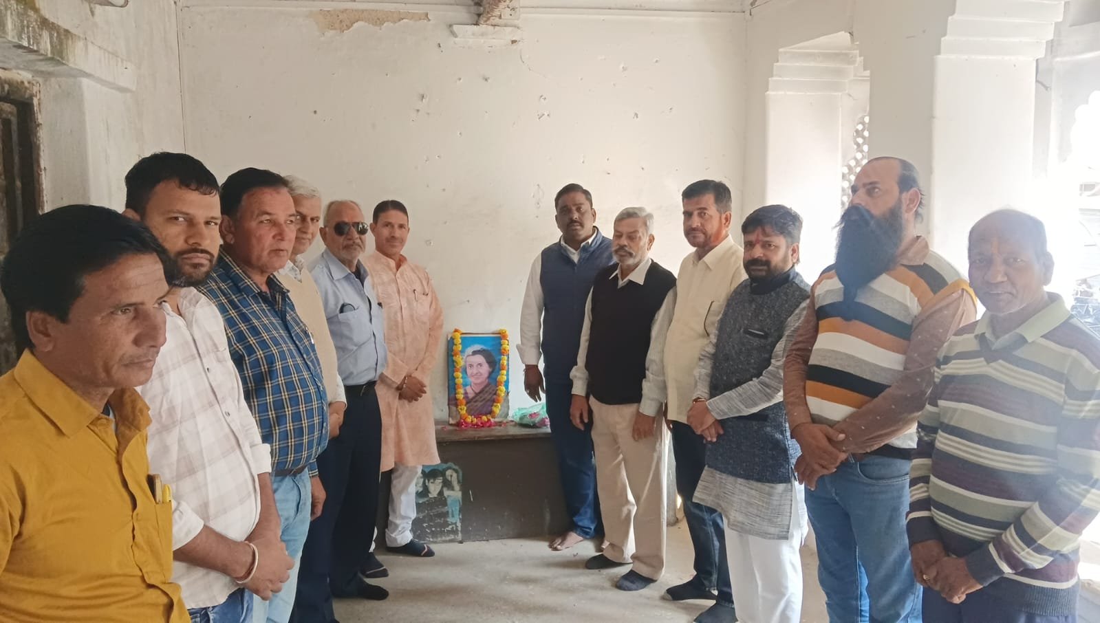 नगर कांग्रेस कमेटी शाहपुरा द्वारा पूर्व प्रधानमन्त्री इन्दिरा गाँधी की जयन्ती मनाई