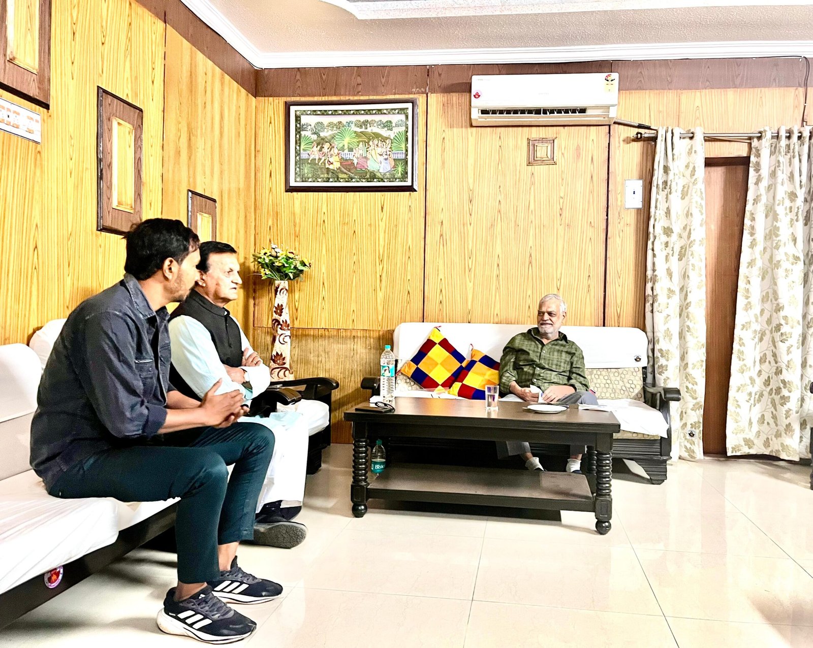 मेवाड़ के क़द्दावत नेता डॉ सीपी जोशी से मुलाकात