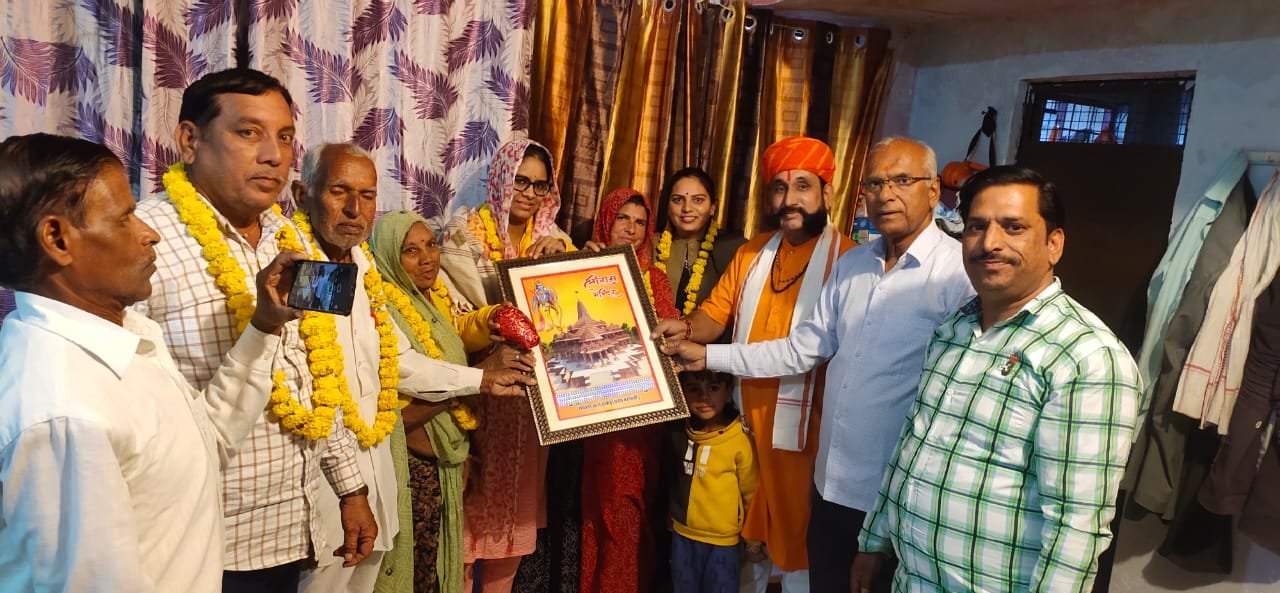 जावद निवासी हेमा धाकड़ के RAS में चयन होने पर अखिल भारतीय धाकड़ महासभा के प्रदेश उपाध्यक्ष ने किया सम्मान