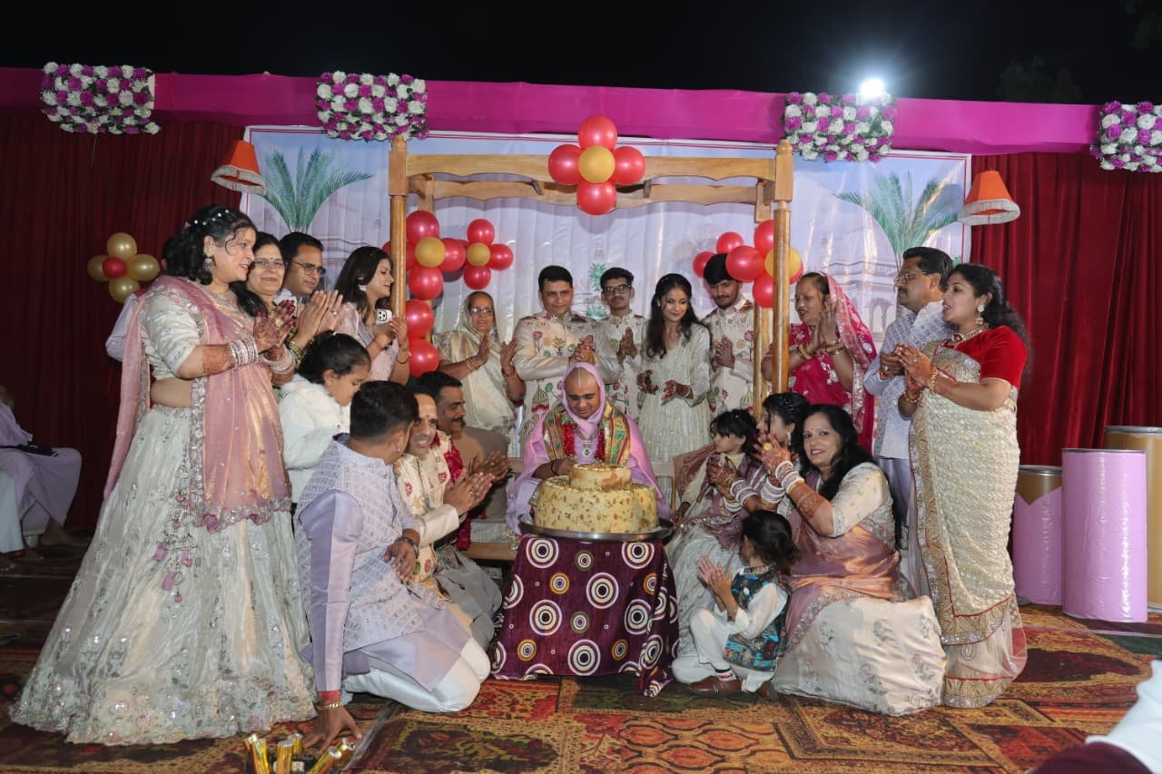 33 वें जन्मोत्सव पर दिव्य आभा से आलोकित हुआ निंबाहेड़ा  ‘एक शाम गुरुदेव के नाम’ में उमड़ा भक्तिभाव