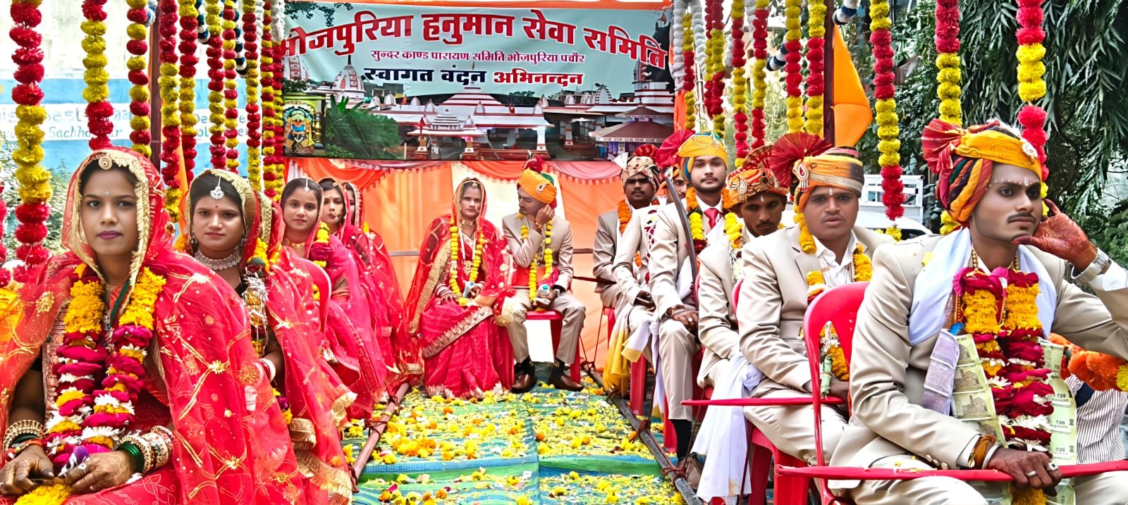 सात जोडे बने परिणय सूत्र में नगर वासी बने बाराती