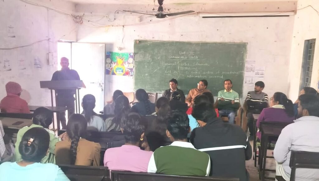 भारत के महान विश्व विख्यात गणितज्ञ श्रीनिवास रामानुजन की जयंती को राष्ट्रीय गणित दिवस के रूप में मनाया।
