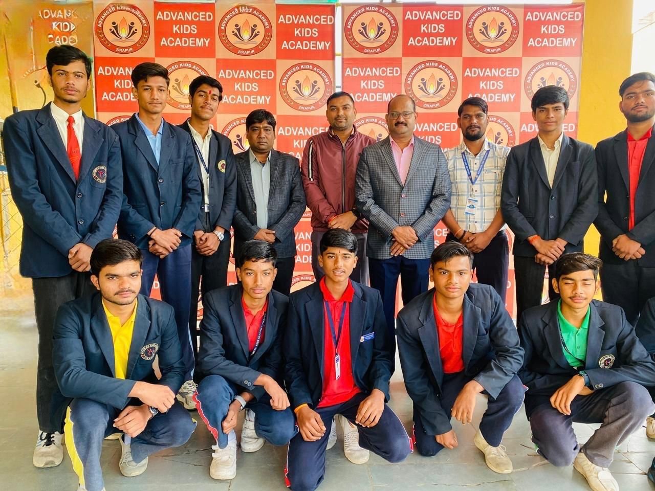 एडवांस्ड किड्स एकेडमी के विद्यार्थियों ने सांसद कप क्रिकेट में लहराया परचम