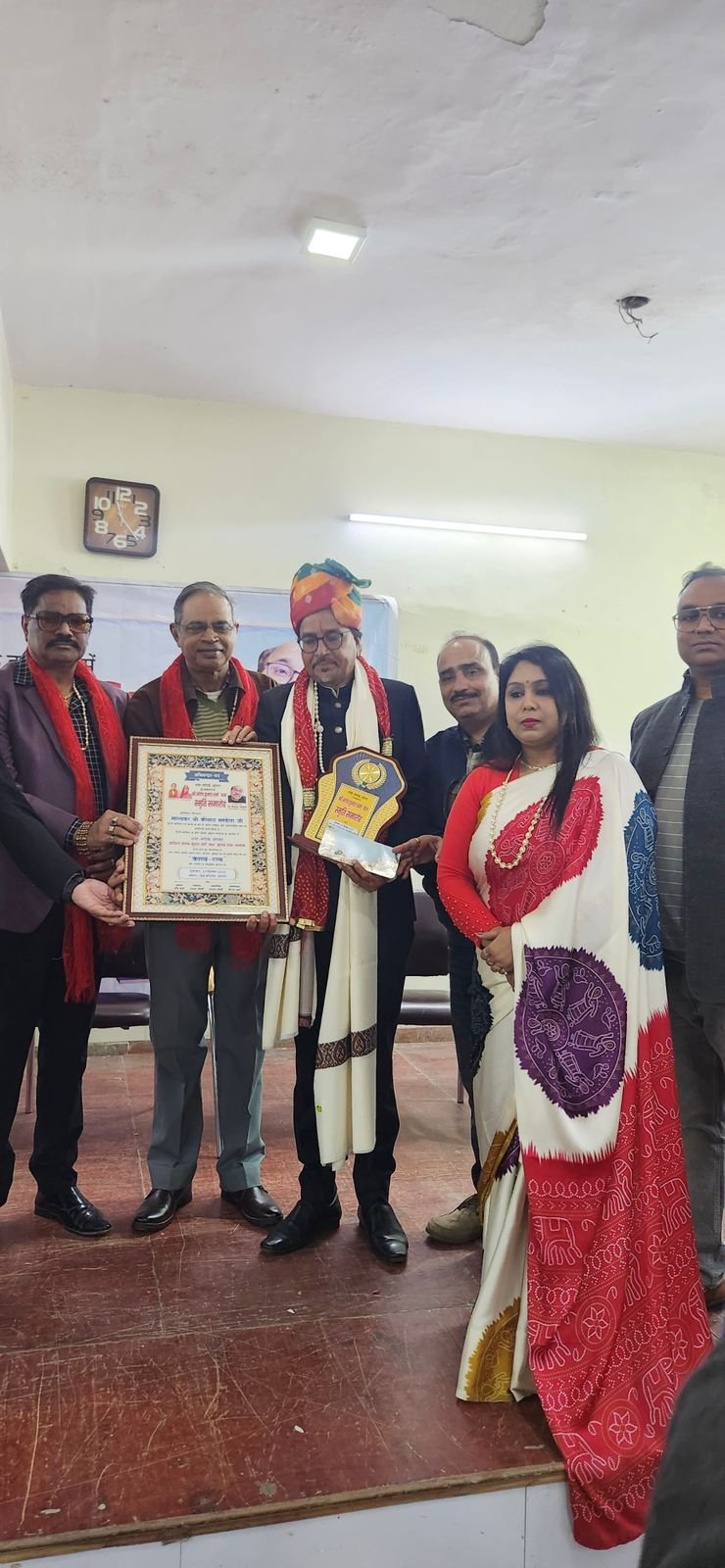 कैलाश मण्डेला को मिला श्री संतोष कुमार वर्मा स्मृति सम्मान 2025 आगरा में आयोजित हुआ समारोह