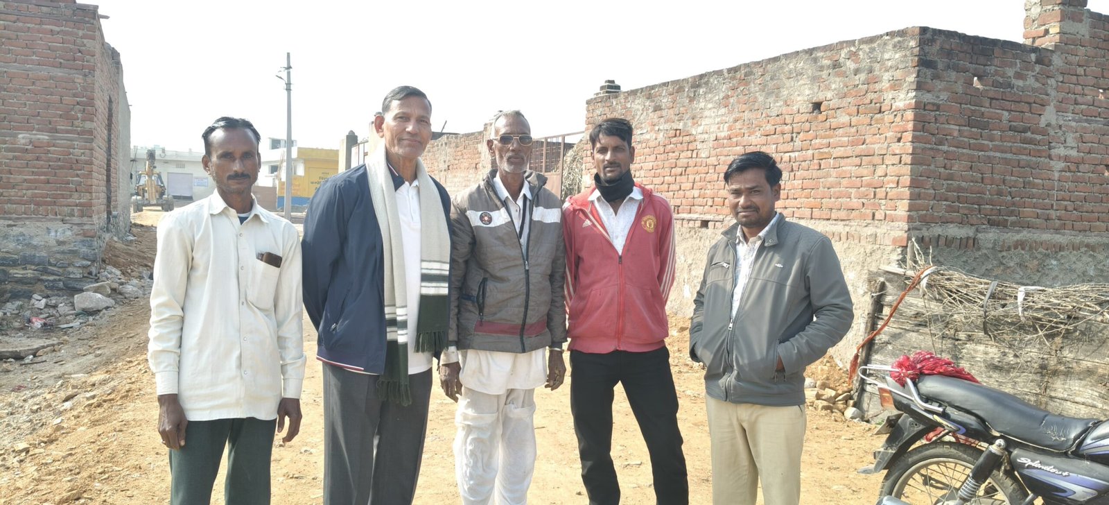 सड़क निर्माण कार्य का नगर पालिका अध्यक्ष सोनी ने किया निरीक्षण