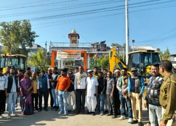 गुर्जर समाज के आराध्य भगवान देवनारायण जन्मोत्सव के भव्य जुलूस पर कांग्रेस के कार्यकर्ताओं ने किया स्वागत