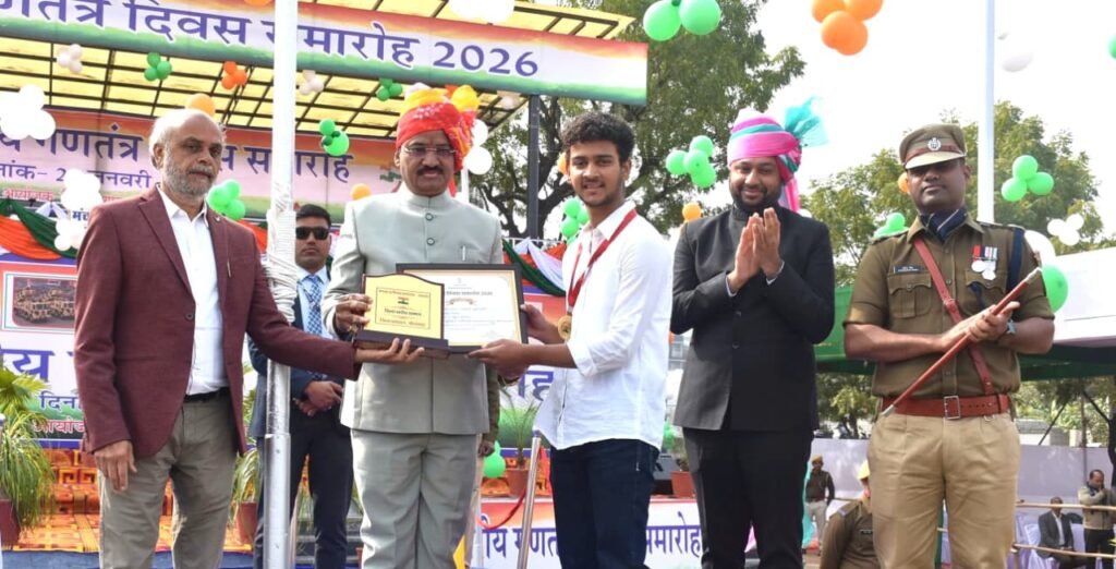शाहपुरा के वेदांत व्यास जिला स्तर पर सम्मानित