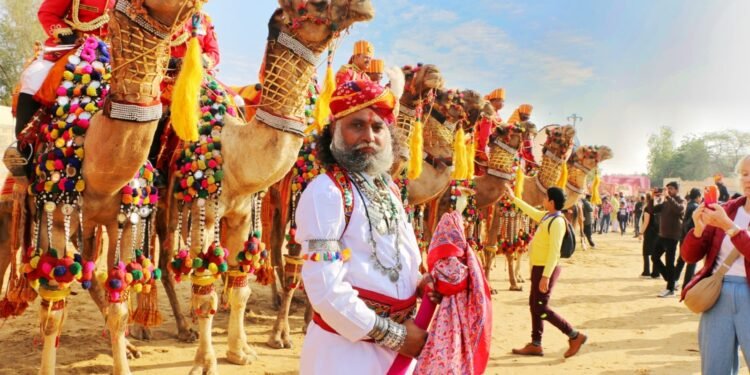 मरू महोत्सव में शाहपुरा बियर्ड क्लब का जलवा, एडवोकेट दीपक पारीक ने दाढ़ी-मूंछों से जीता सबका दिल