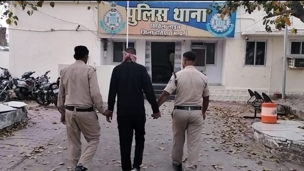 09 घंटे में पुलिस की बड़ी कार्रवाई जान से मारने की नीयत से गोली चलाने वाला आरोपी गिरफ्तार।
