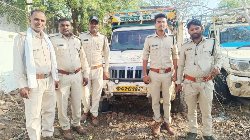 वन विभाग सुसनेर की बड़ी कार्रवाई, अवैध चिरान लकड़ी से भरा पिकअप वाहन जब्त