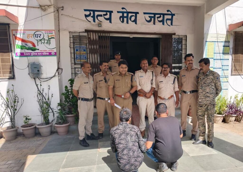 थाना कोतवाली पुलिस की कार्यवाही अपहरण करने वाले 02 आरोपियों को महज चंद घंटों में किया गिरफ्तार