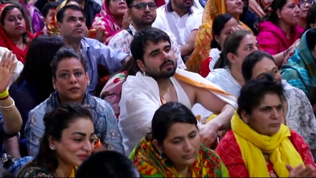 महाकाल की शरण में पंजाबी स्टार ‘निंजा’: भस्म आरती के रंग में रंगे अमित भल्ला, बोले- अद्भुत है ये अनुभव