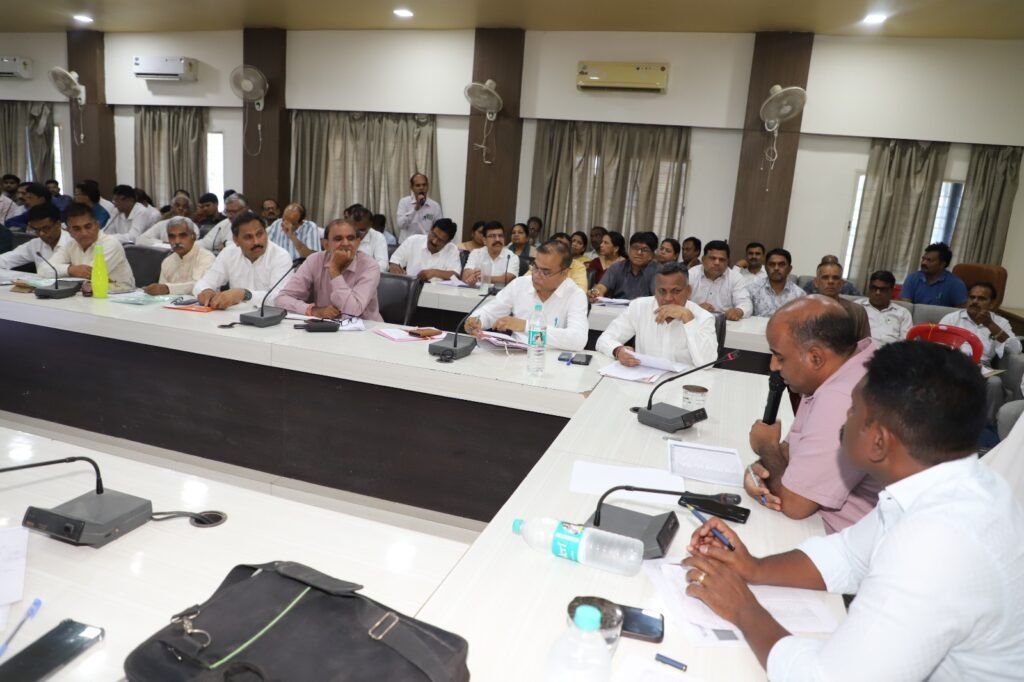 राज्‍य लोक सेवा आयोग परीक्षा 2026- जूते-मोजे पहनकर प्रवेश रहेगा वर्जित