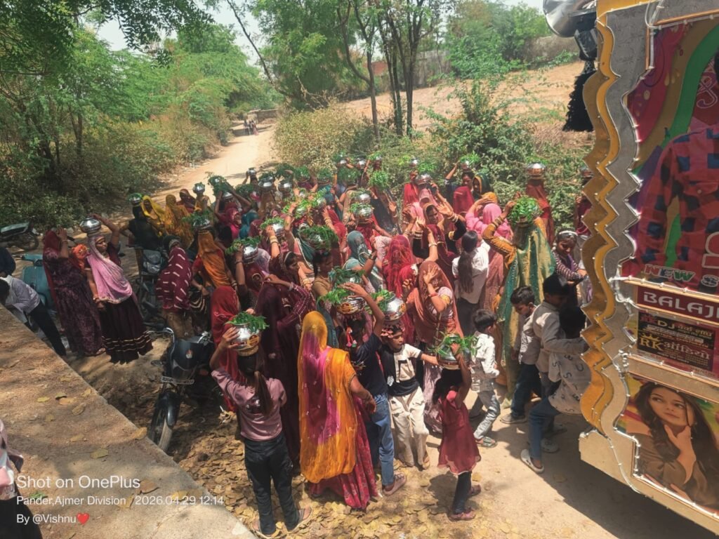 भाट समाज की 21वीं वर्षगांठ पर पण्डेर में भक्ति और उत्साह का संगम, भव्य कलश यात्रा निकली