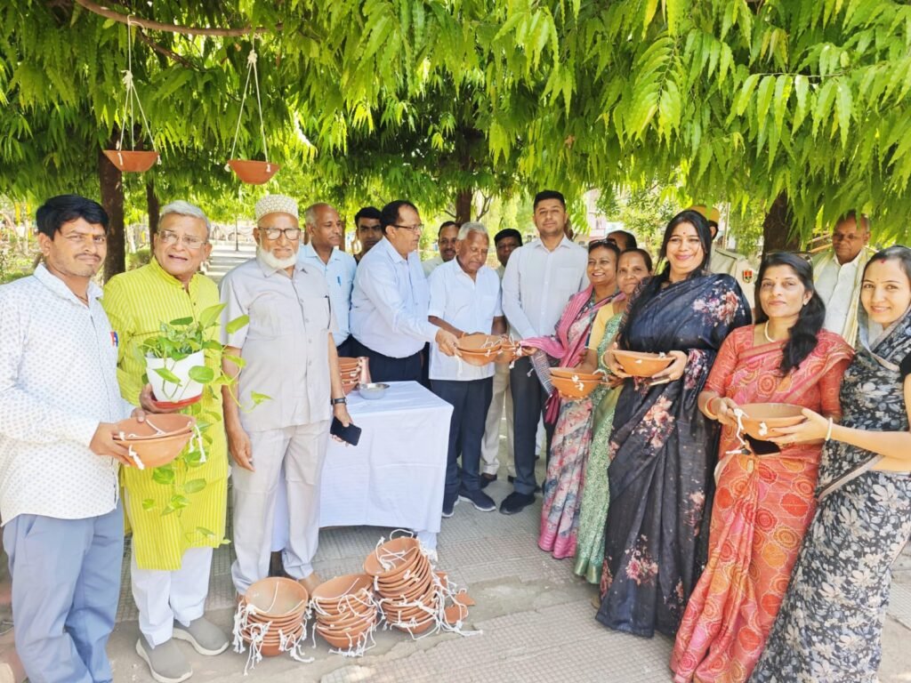 राजस्थान। पीएफए द्वारा प्रदेश में 40 हजार व भीलवाड़ा में 4100 परिंडों का निशुल्क वितरण का शुभारंभ
