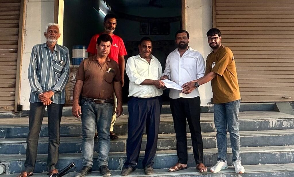 राजस्थान। गंगापुर भाजपा अल्पसंख्यक मोर्चा मुस्लिम समुदाय ने विधायक लादूलाल पितलिया के नाम भाजपा नगर मंडल अध्यक्ष अमित तिवाड़ी को दिया ज्ञापन