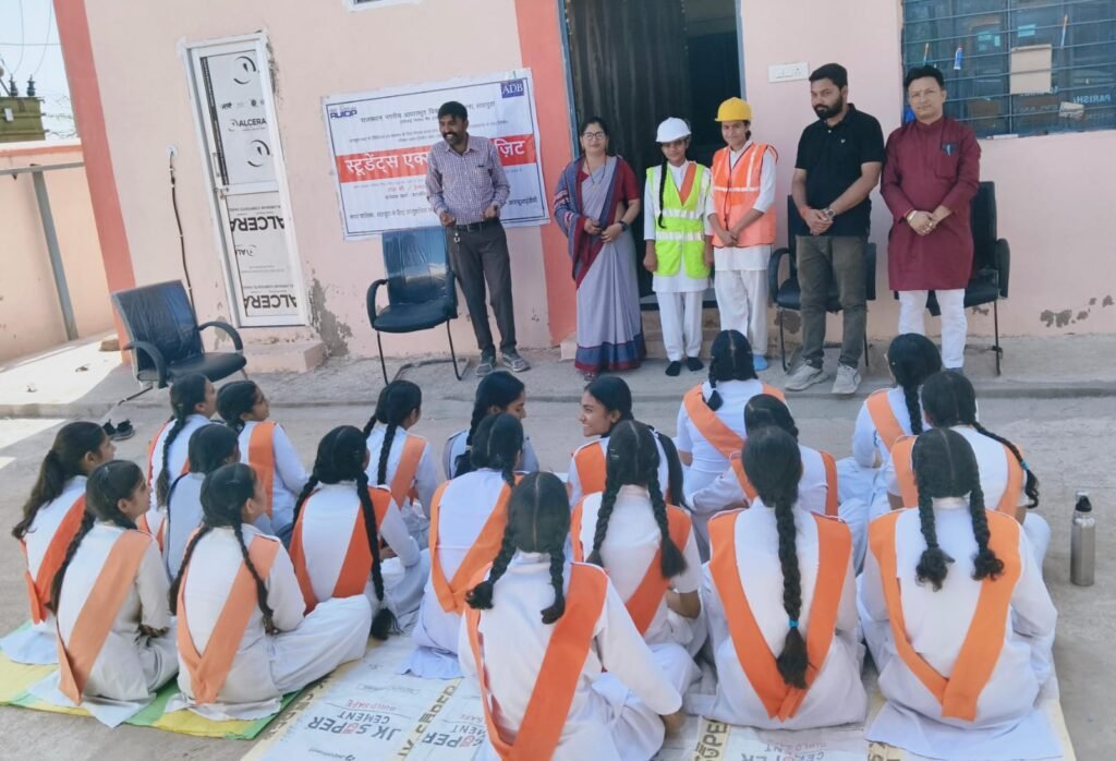 राजस्थान। छात्राओं ने जानी एफएसटीपी की कार्य प्रणाली एवं तकनीकी जानकारी। स्कूल के बच्चो ने किया फीकल स्लज ट्रीटमेंट प्लांट का भम्रण।