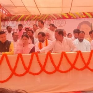 उत्तरप्रदेश। फाजिलनगर के उपचुनाव में अध्यक्ष सुनीता शाही ने लिया पद व गोपनीयता की शपथ।