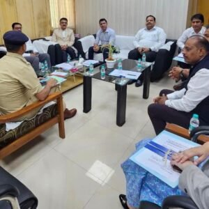 दतिया। प्रधान जिला एवं सत्र न्यायाधीश की अध्यक्षता में जिला मॉनिटरिंग सेल की बैठक संपन्न सर्वोच्च न्यायालय में आयोजित होने जा रही विशेष लोक अदालत।