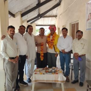 राजगढ़। आकाश संघठन द्वारा सेवानिवृत पर दौलत सिंह भिलाला का सम्मान समारोह आयोजित l