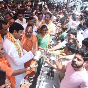 राजस्थान। प्रचण्ड गर्मी से त्रस्त हजारों भीलवाड़ावासियों के कंठ शीतल छाछ से हुए तर