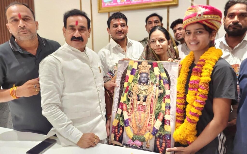 दतिया की बेटी राधा यादव ने नेशनल एथलेटिक्स में जीता गोल्ड, प्रदेश का बढ़ाया गौरव।