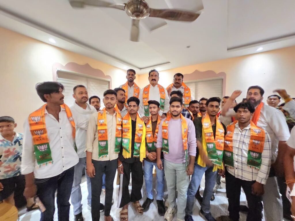 दतिया। पाल समाज के युवाओं ने थामा भाजपा का दामन: डॉ. नरोत्तम मिश्रा के नेतृत्व में ली सदस्यता