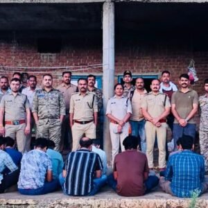 दतिया। कॉम्बिंग गश्त के दौरान दतिया पुलिस की बड़ी कार्यवाही, 17 जुआरी गिरफ्तार