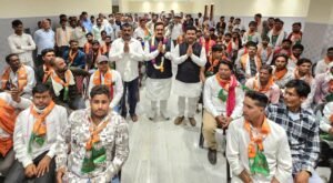 दतिया। उदगवां मंडल में भाजपा का बढ़ा कुनबा, करीब 100 कार्यकर्ताओं ने थामा भाजपा का दामन।