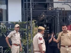 राजस्थान। जयपुर: में स्पा सेंटर्स पर पुलिस का बड़ा एक्शन 40 युवक-युवतियां गिरफ्तार