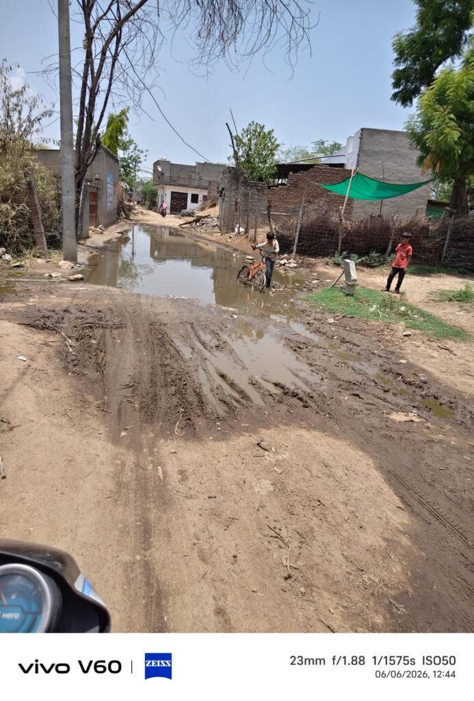 ग्राम सालेरा की दलित-आदिवासी बस्तियों में कीचड़ व जलभराव से जनजीवन बेहाल – ज्ञानचंद खटीक