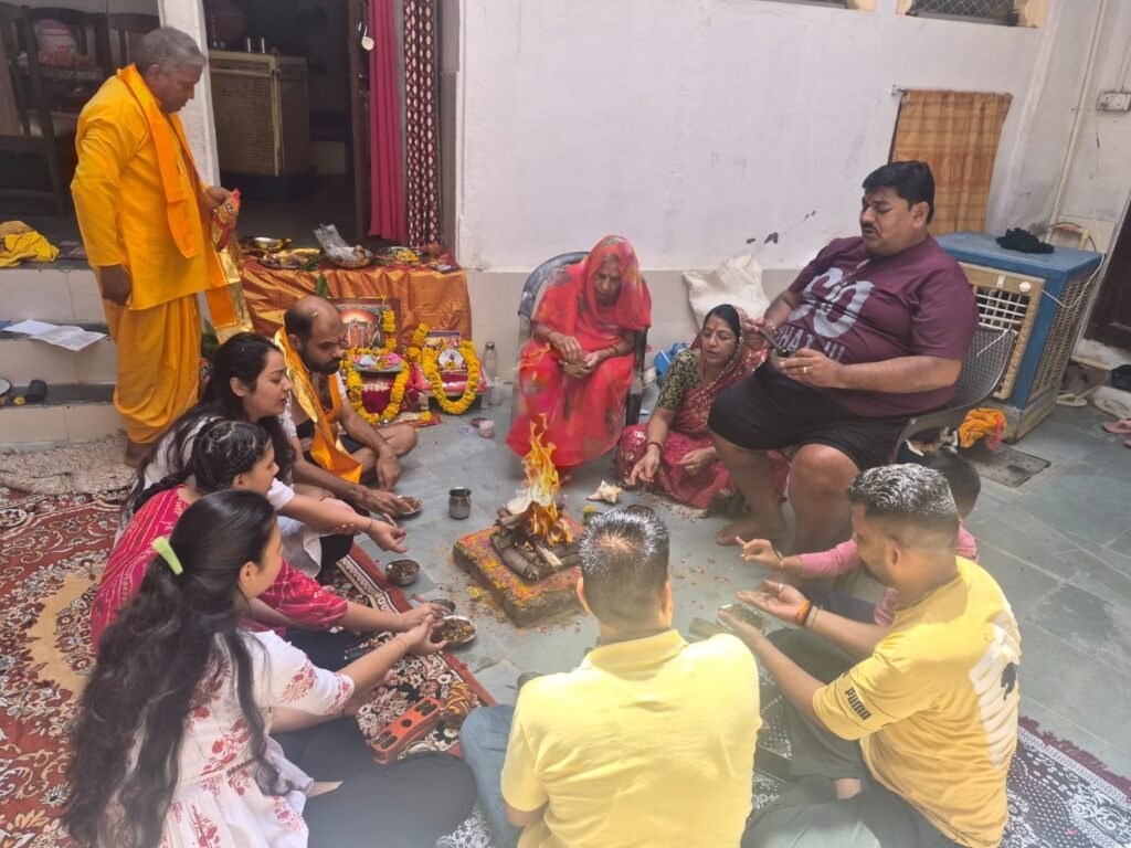 भीलवाड़ा। बनेड़ा में आध्यात्मिक अनुष्ठान: 27 घरों में एक साथ गूंजे वैदिक मंत्र, सामूहिक हवन संपन्न